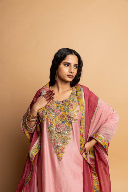 Alankrita embroidered kurta set