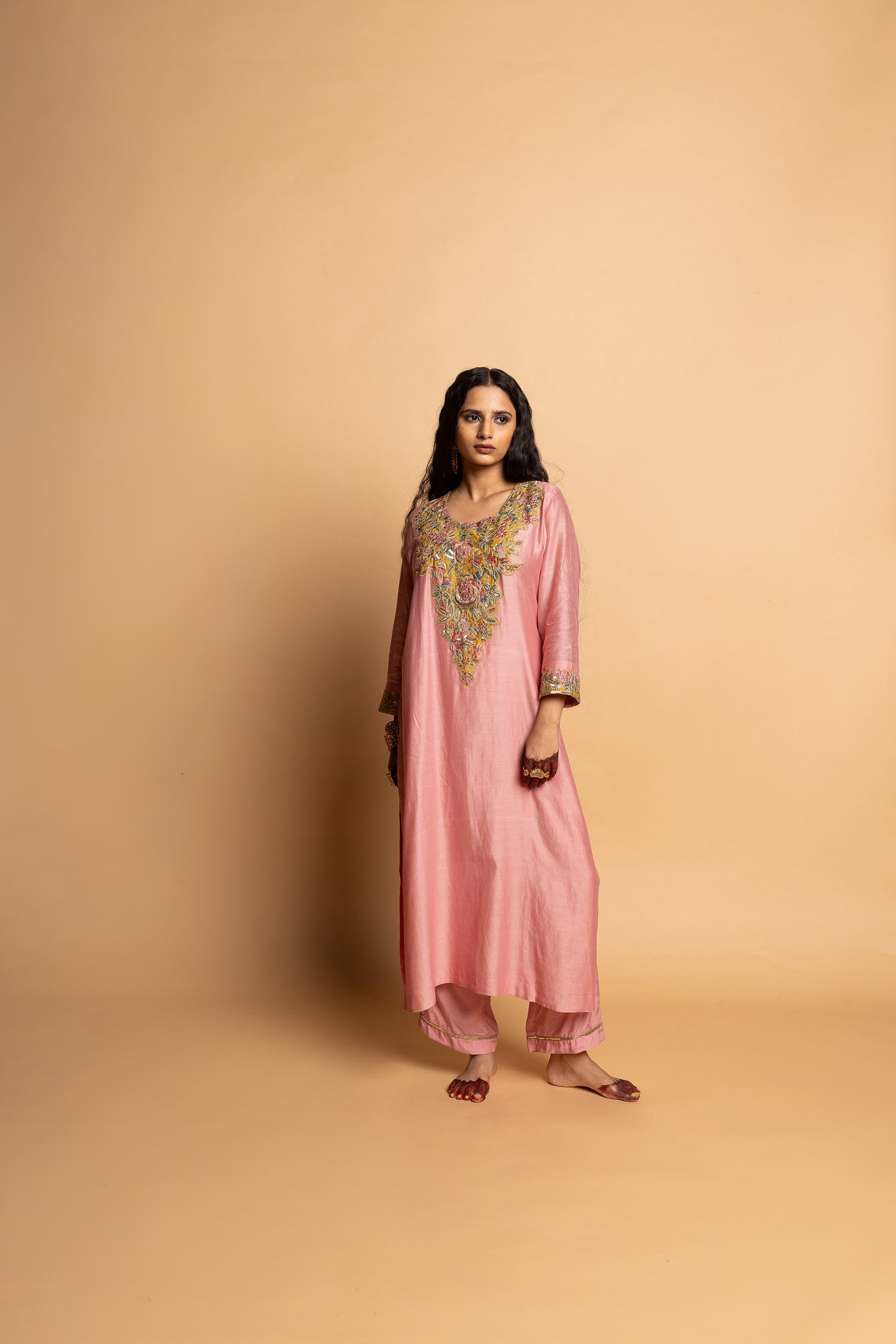 Alankrita embroidered kurta set