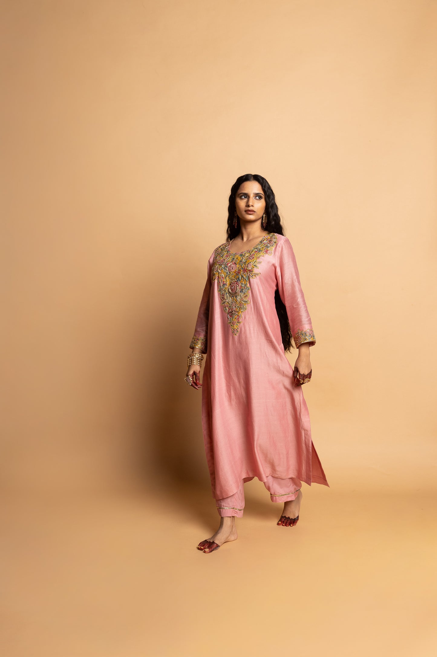 Alankrita embroidered kurta set
