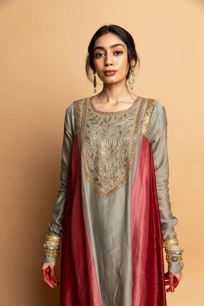 Kanaklata embroidered kurta set