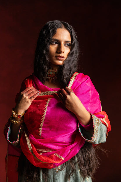 Ruh embroidered kurta set