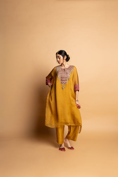 Ratnaanini embroidered kaftan set- Mustard