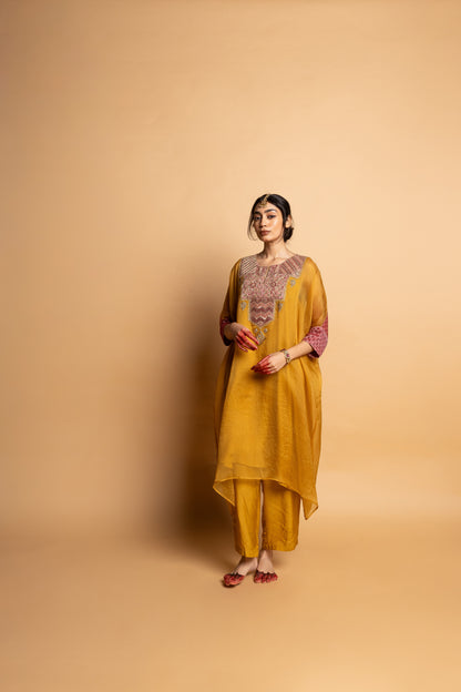 Ratnaanini embroidered kaftan set- Mustard