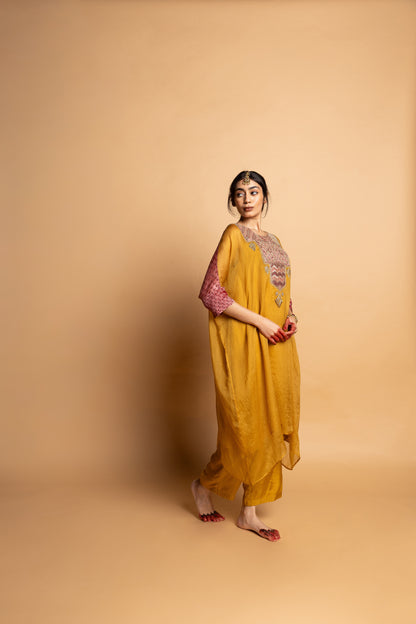 Ratnaanini embroidered kaftan set- Mustard