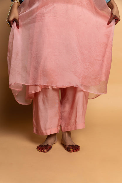 Ratnaanini embroidered kaftan set- Light pink