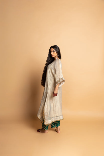 Nazakat embroidered kaftan set- Off white