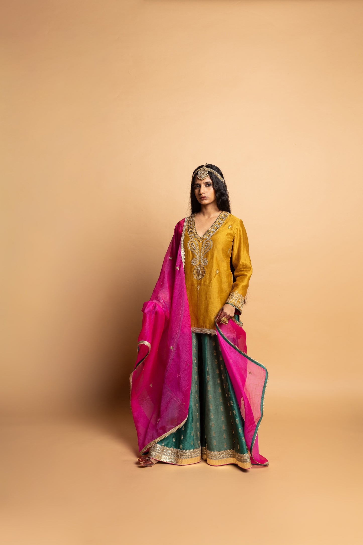 Hemangi embroidered dupatta- Hot pink