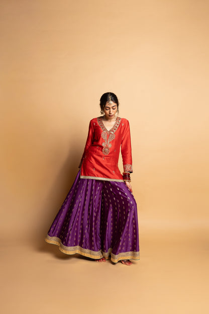 Hemangi embroidered kurta set- Red