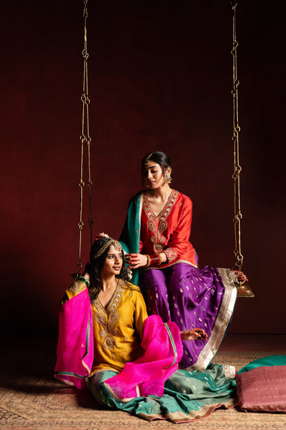 Hemangi embroidered kurta- Mustard