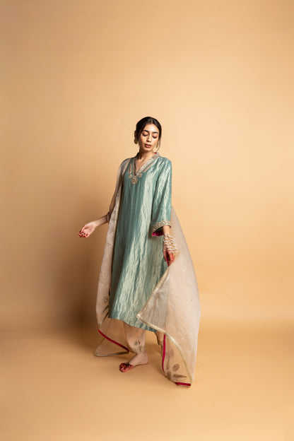 Zeb-e-Taj embroidered dupatta