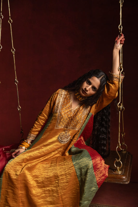 Zari Zauq embroidered kurta set