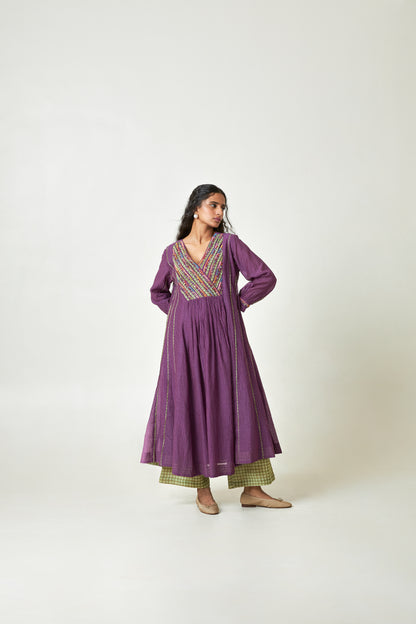 Grape Sun Embroidered kurta set- Set of 3