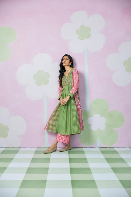 Roseglow Embroidered kurta