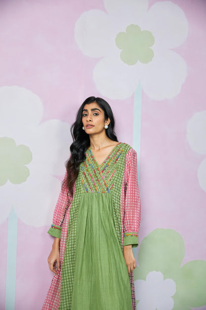 Roseglow Embroidered kurta