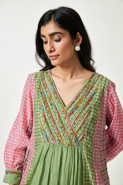 Roseglow Embroidered kurta