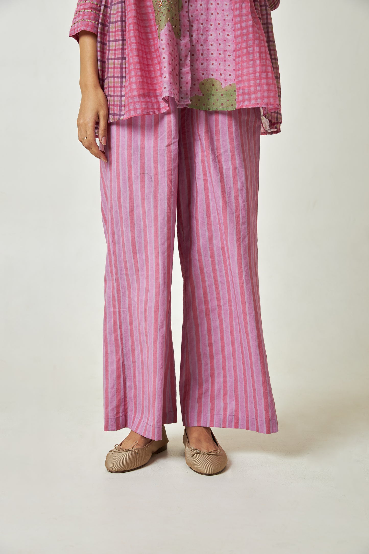 Holiday Mood Block Printed Pants