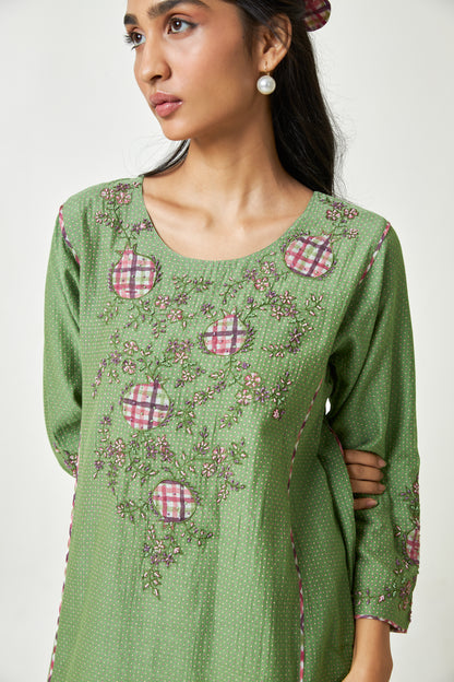 Kiwi Mist embroidered kurta set- Set of 3