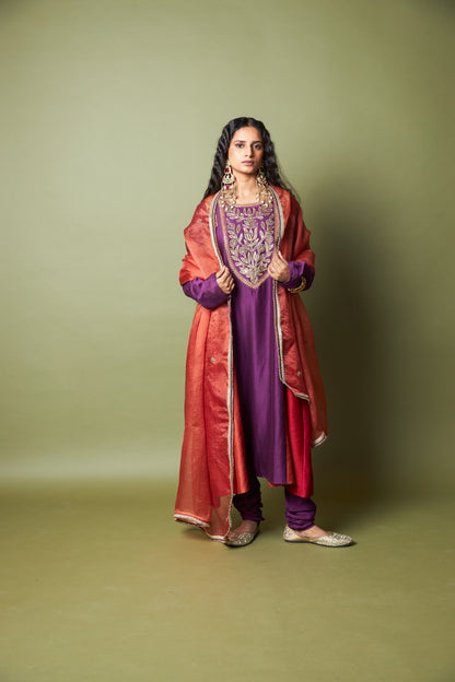 Amira embroidered kurta set