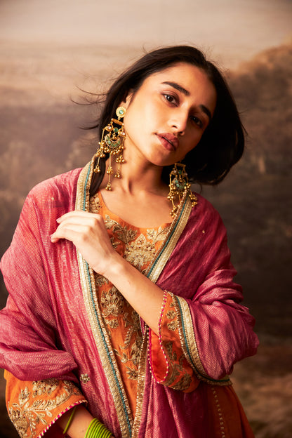 Ratnashree embroidered kurta set ( Ready to Ship) - Set Of 3