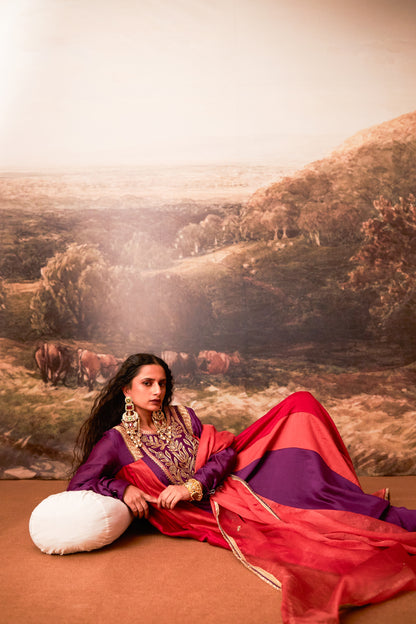 Amira embroidered kurta set