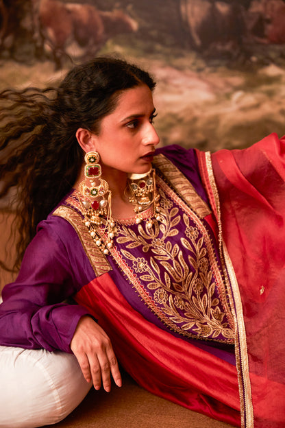 Amira embroidered kurta set