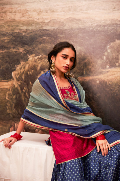 Neel kiran embroidered kurta set
