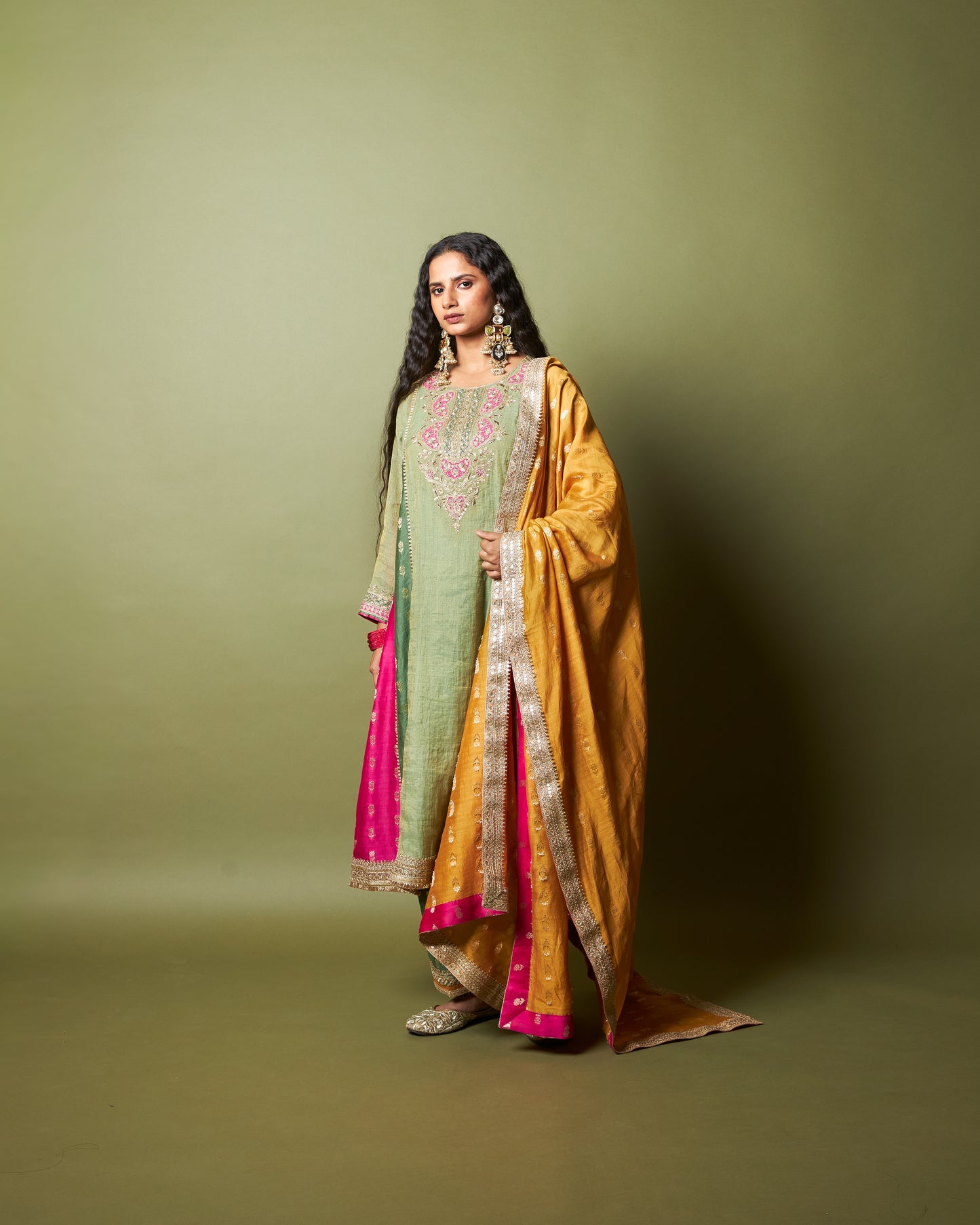 Ratna Pratha embroidered dupatta