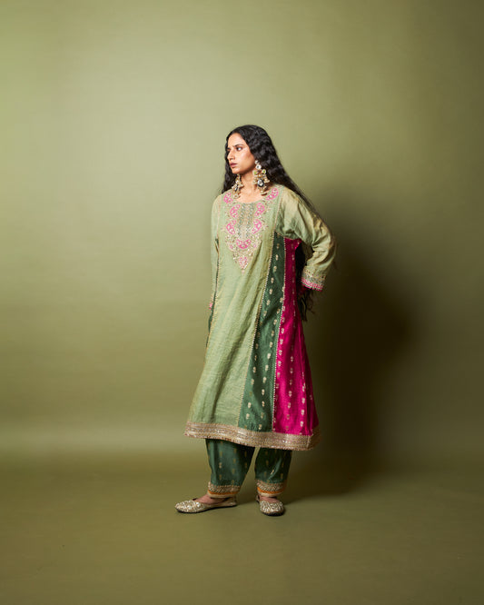 Ratna Pratha embroidered salwar