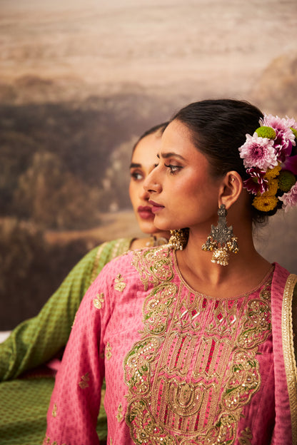 Roshanara embroidered kurta set