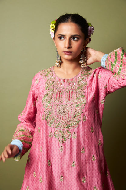 Roshanara embroidered kurta