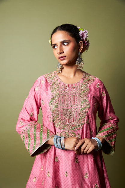 Roshanara embroidered kurta