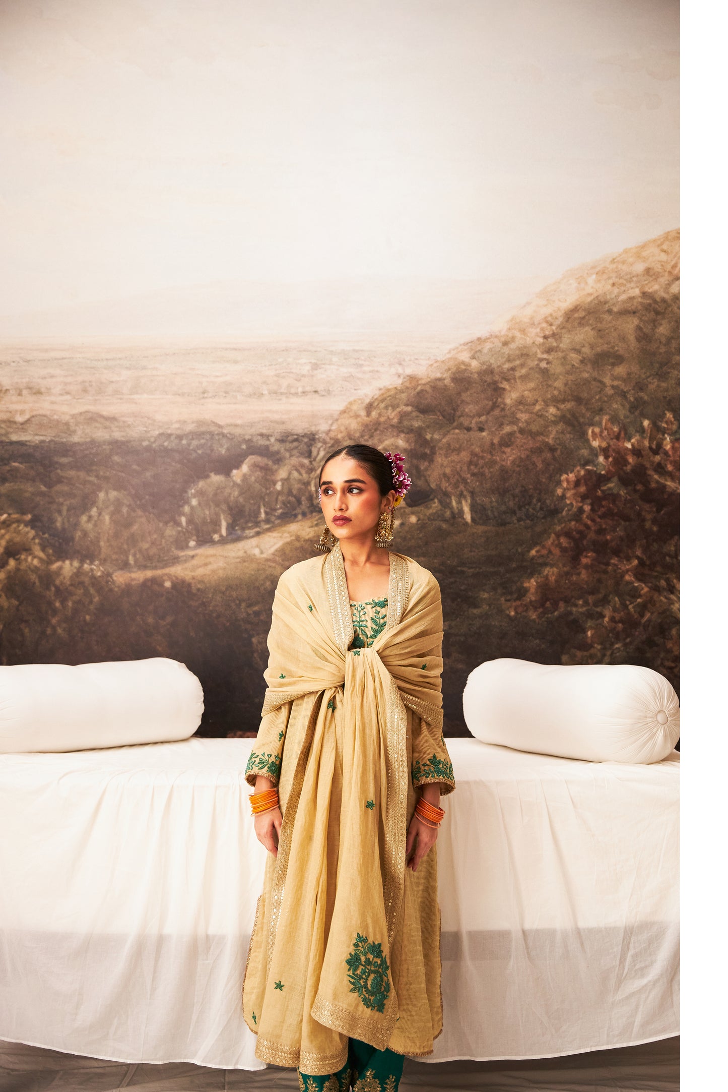 Chand Moti embroidered kurta set