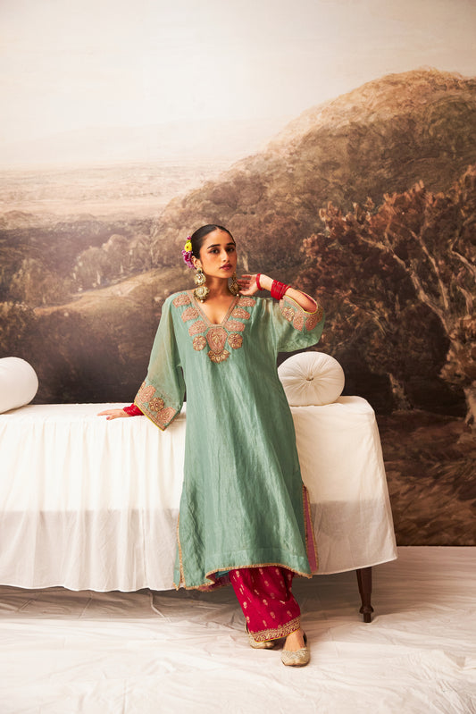 Neelam Riwaaz Embroidered Kaftan Set (Ready to Ship) - Set Of 2