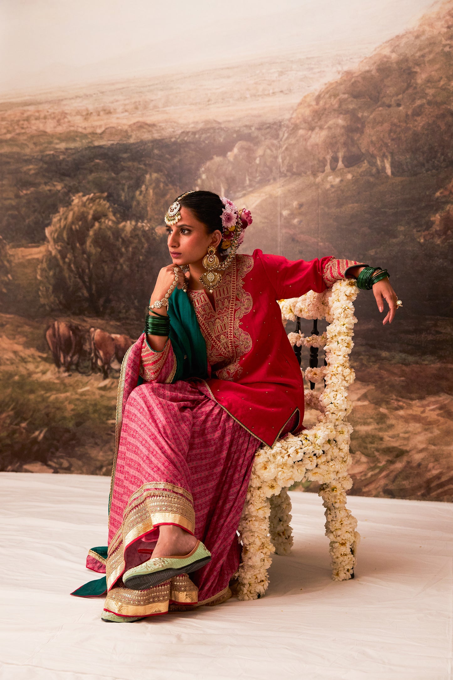 Lal Noorani embroidered kurta set