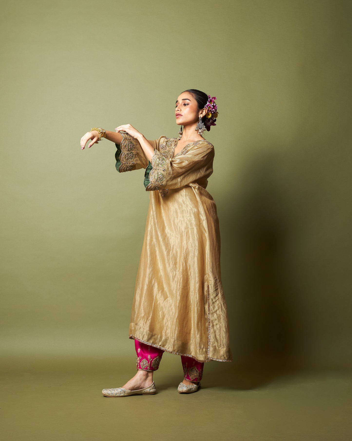 Mehtab Noor embroidered kaftan