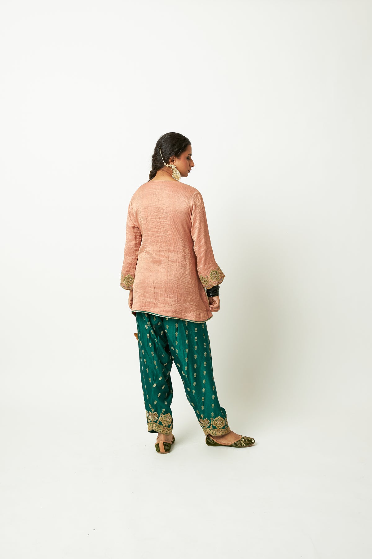 Rang Angaar Embroidered Kurta - 9