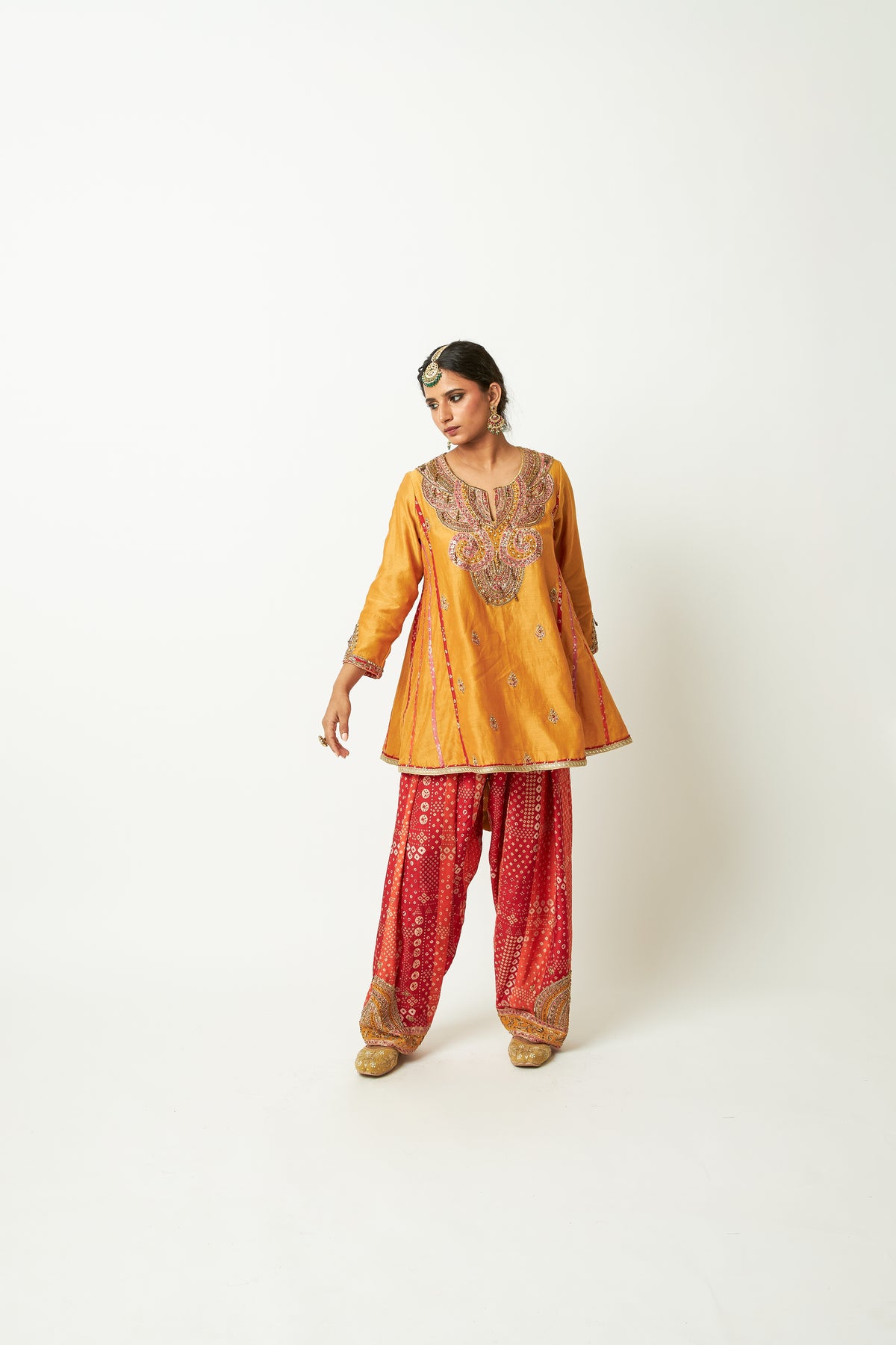 Rang Barse Embroidered Kurta Set- Set of 3 - 14