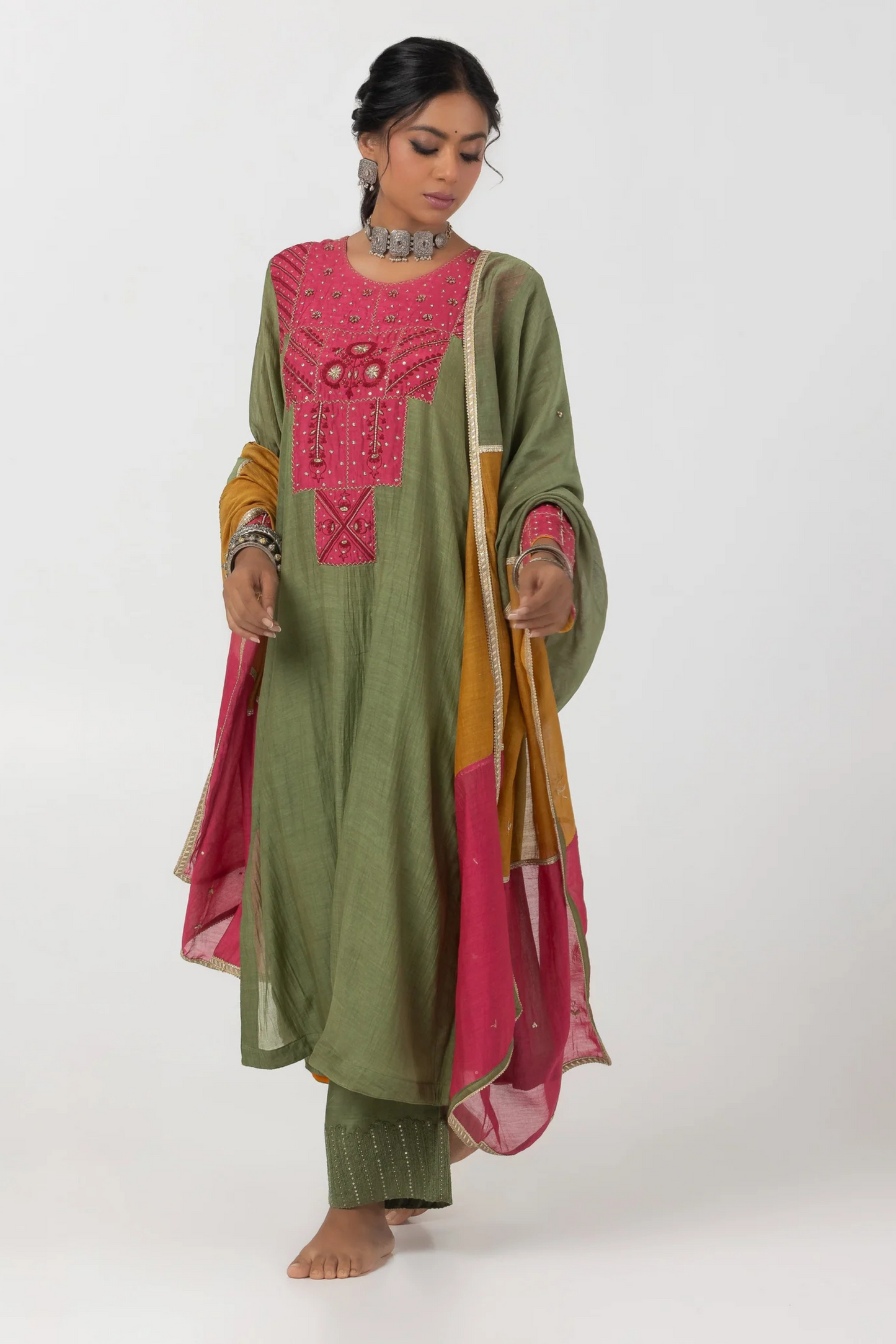 Sajidah Hand Embroidered Dupatta