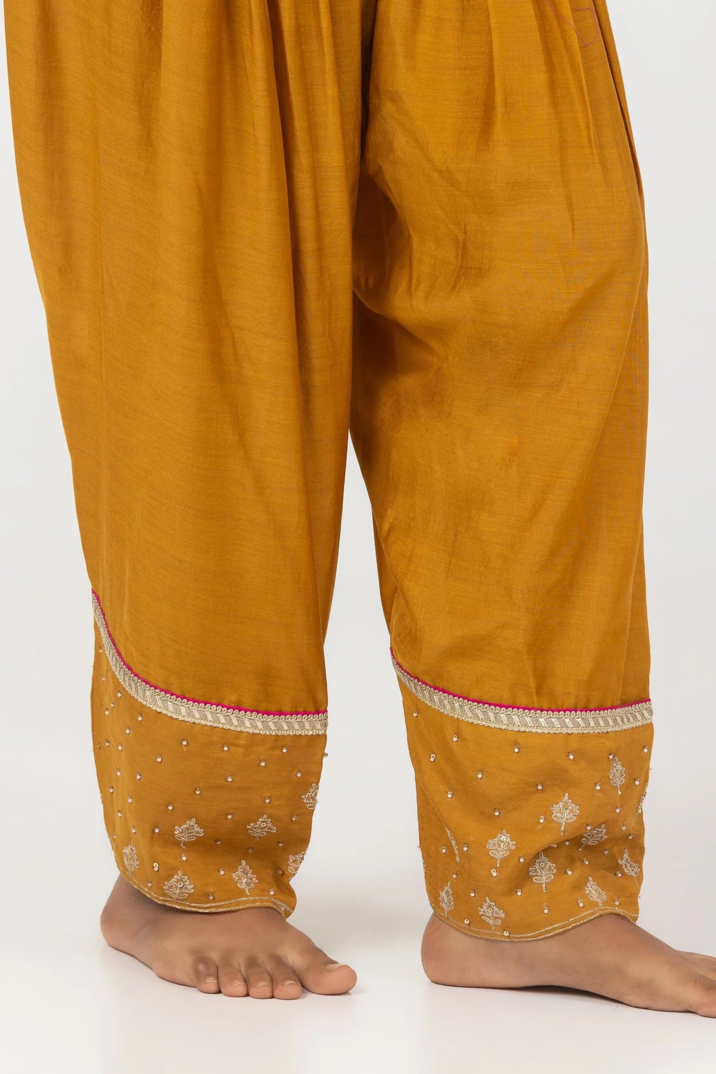 Shaadmaani Embroidered Farshi