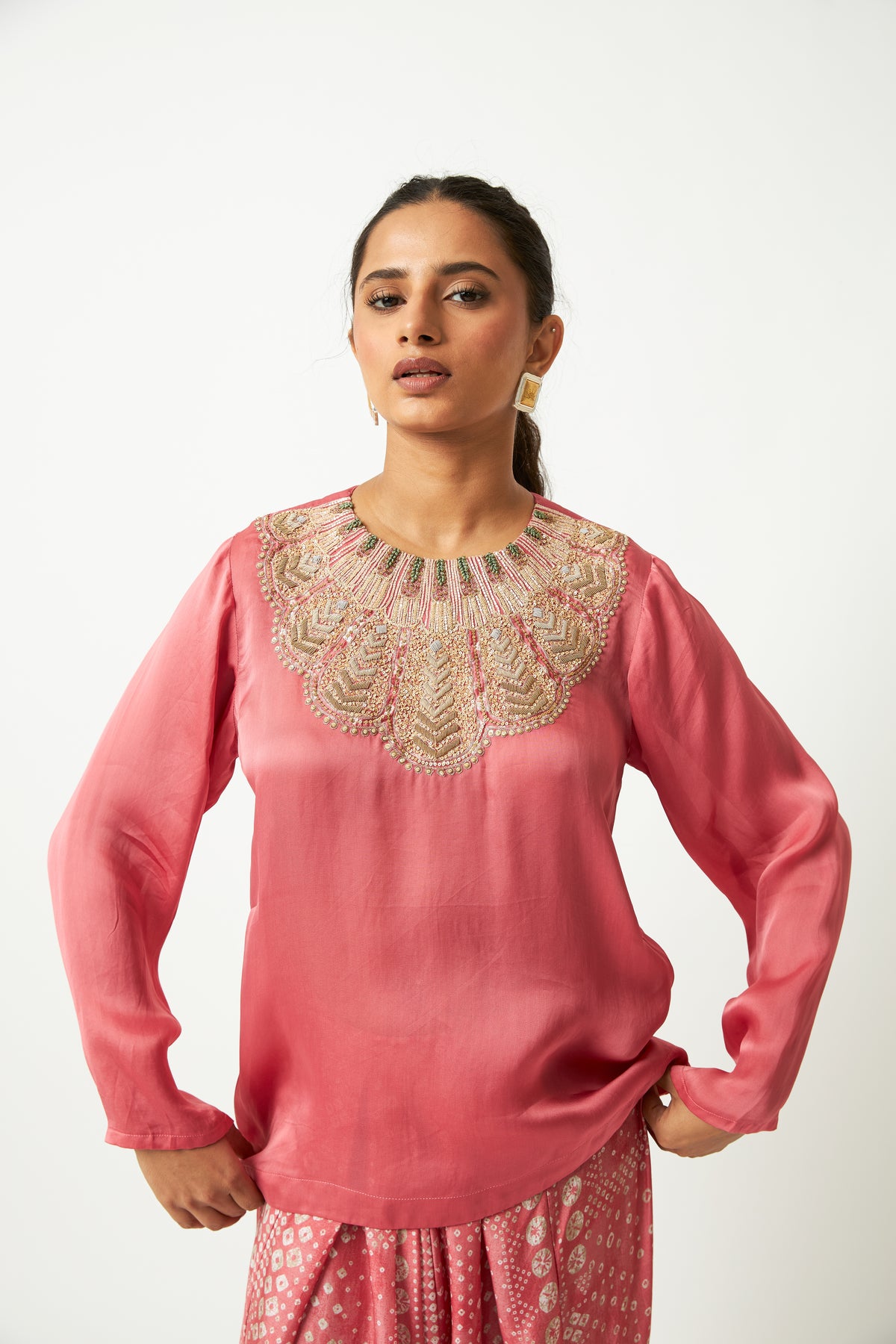 Shokh Gulabi Embroidered Kurta - 9