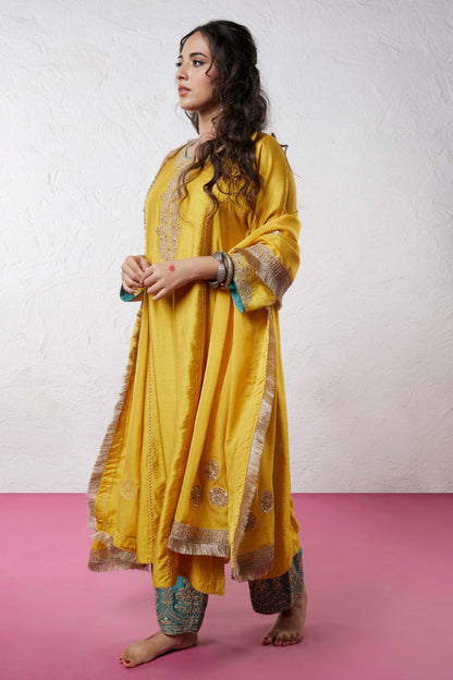 Shree Embroidered Kurta Set