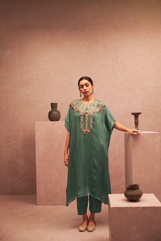 Shyaam Adaa Embroidered Kaftan - 1