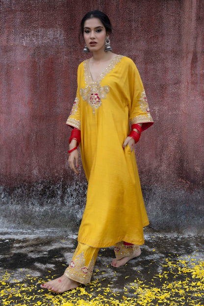 Swarna Embroidered Kaftan Set