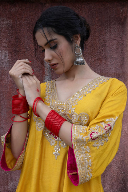 Swarna Embroidered Kaftan Set