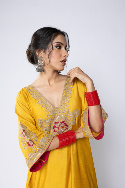 Swarna Embroidered Kaftan