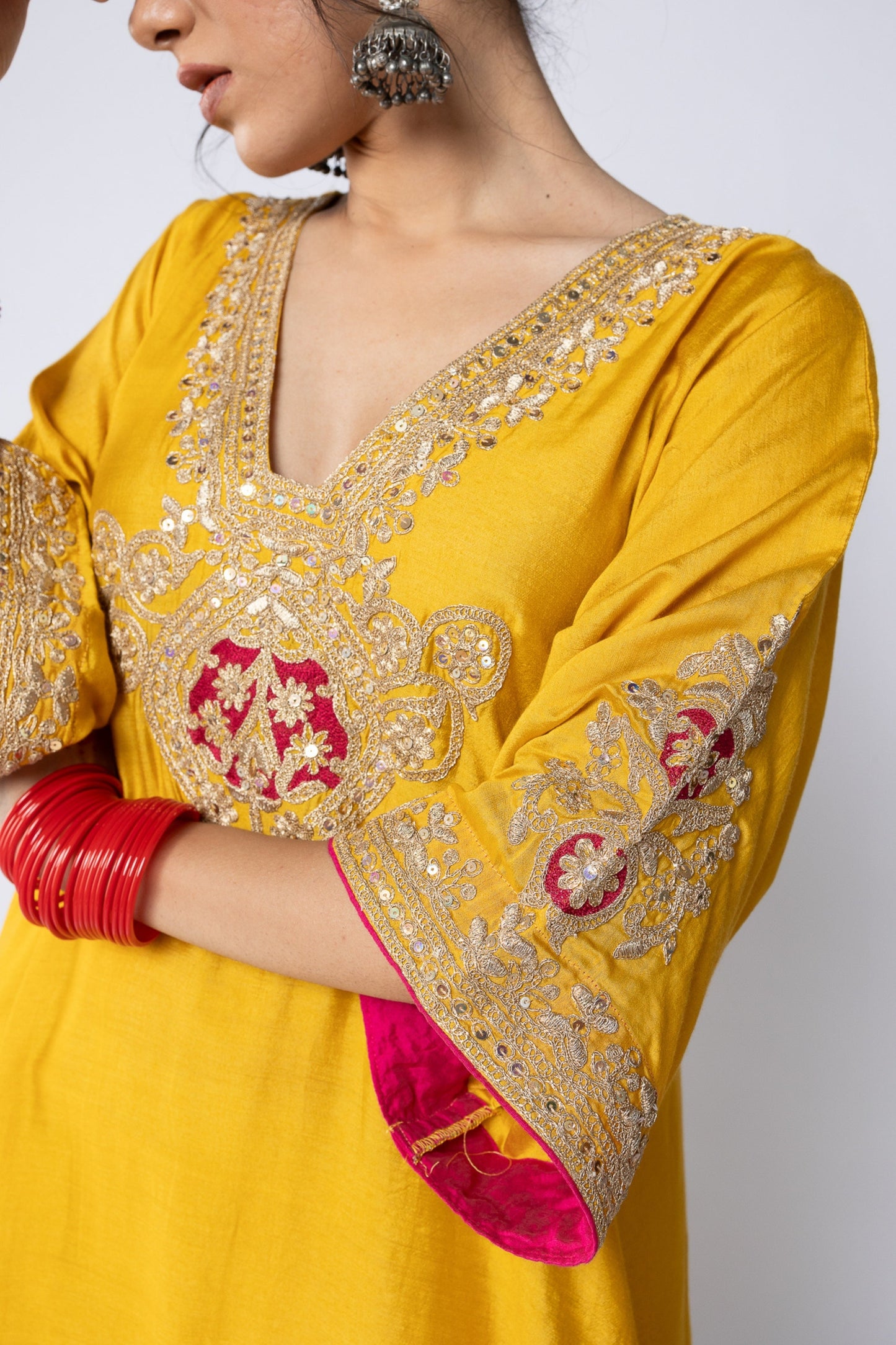 Swarna Embroidered Kaftan Set