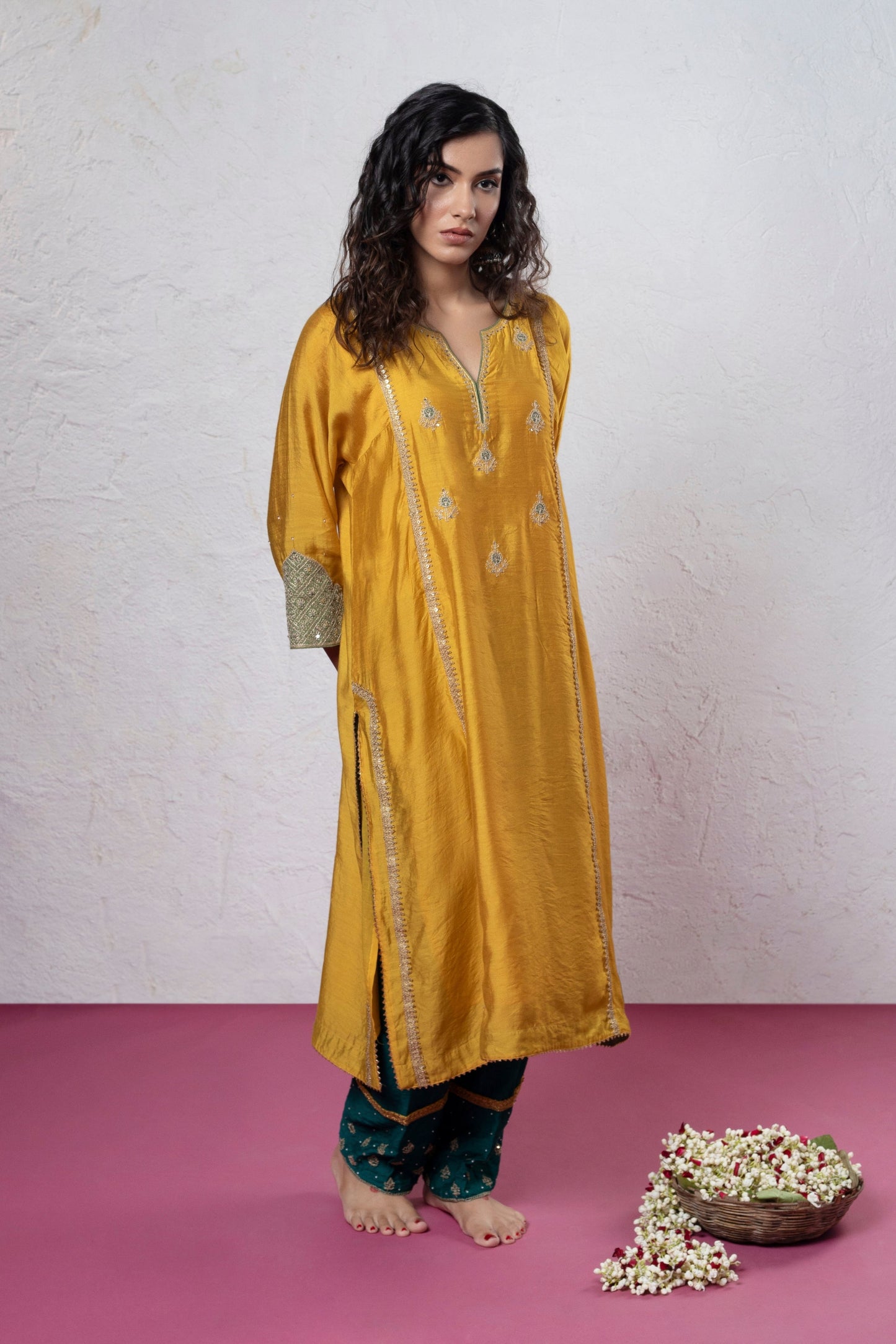 Swarna Embroidered Kurta Set