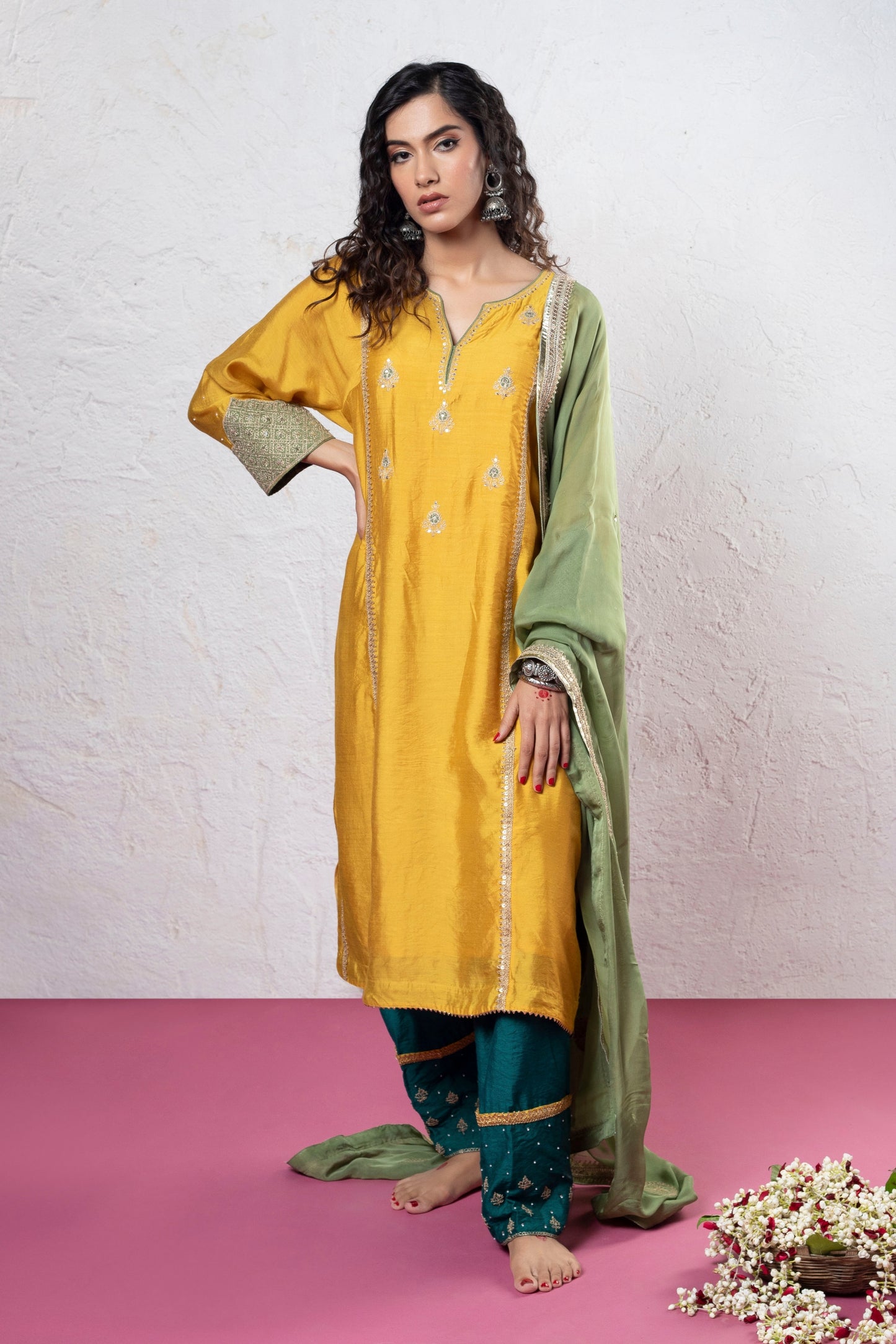 Swarna Embroidered dupatta