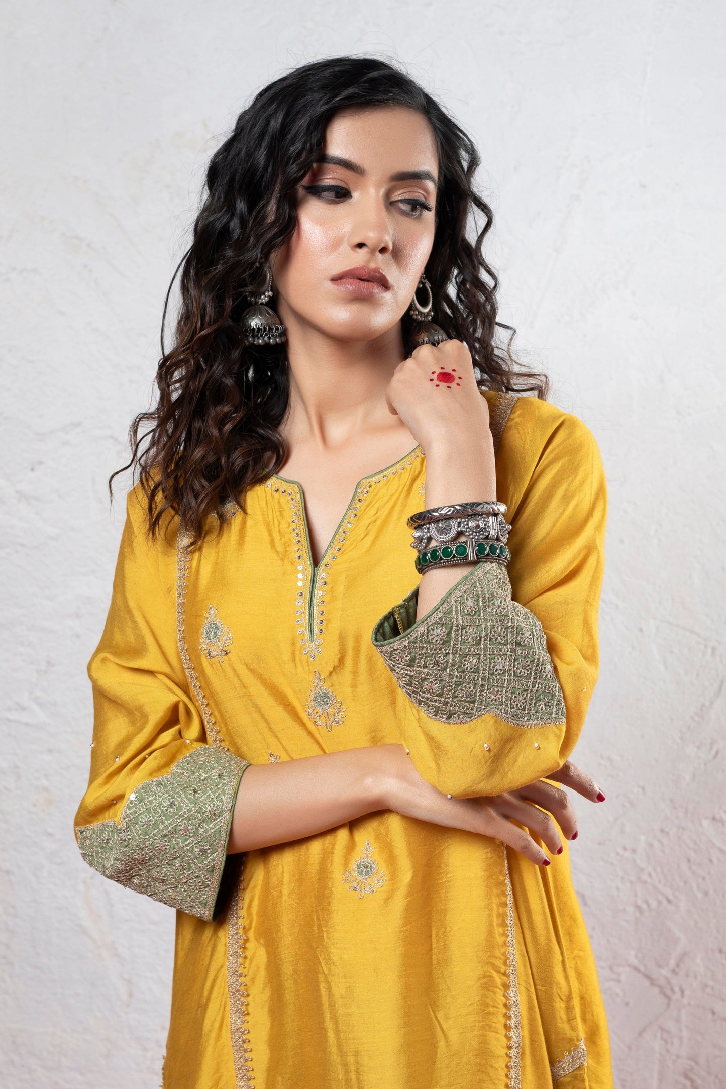 Swarna Embroidered Kurta