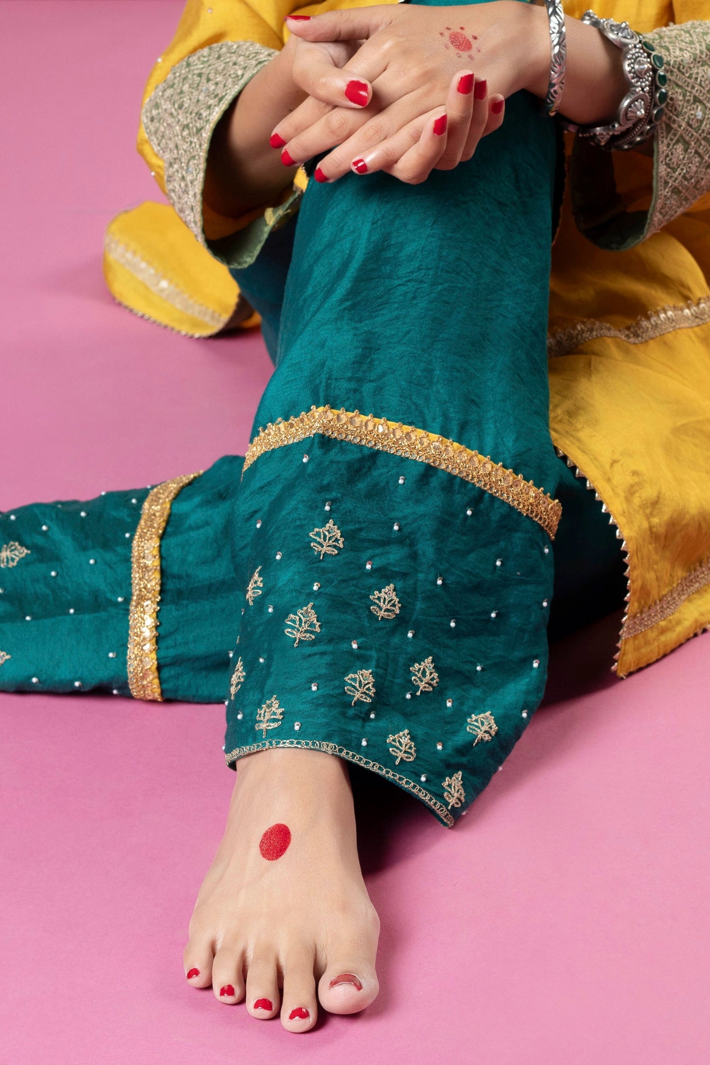 Swarna Embroidered Farshi